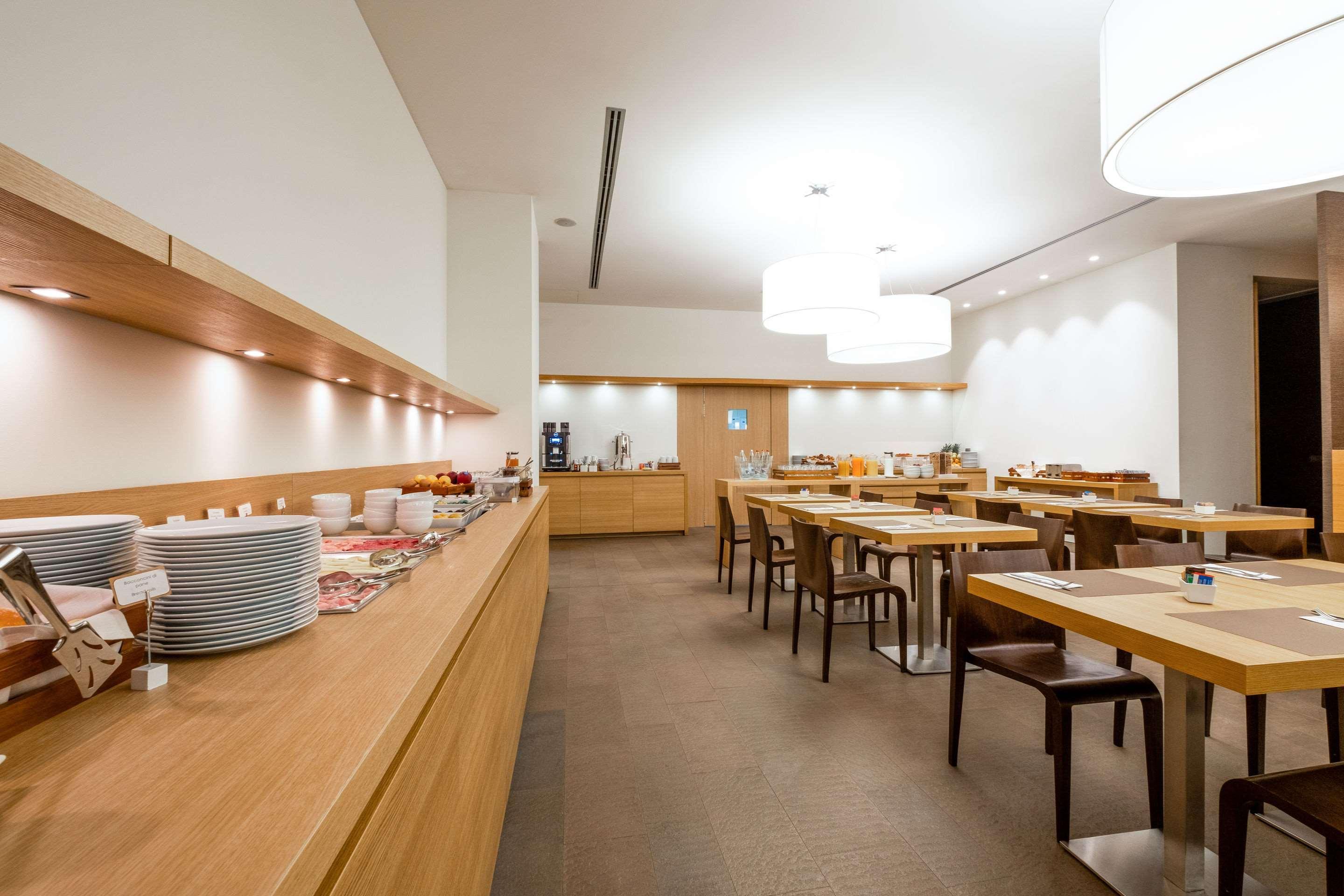 Hsm Hotel San Martino Garbagnate Monastero Екстер'єр фото