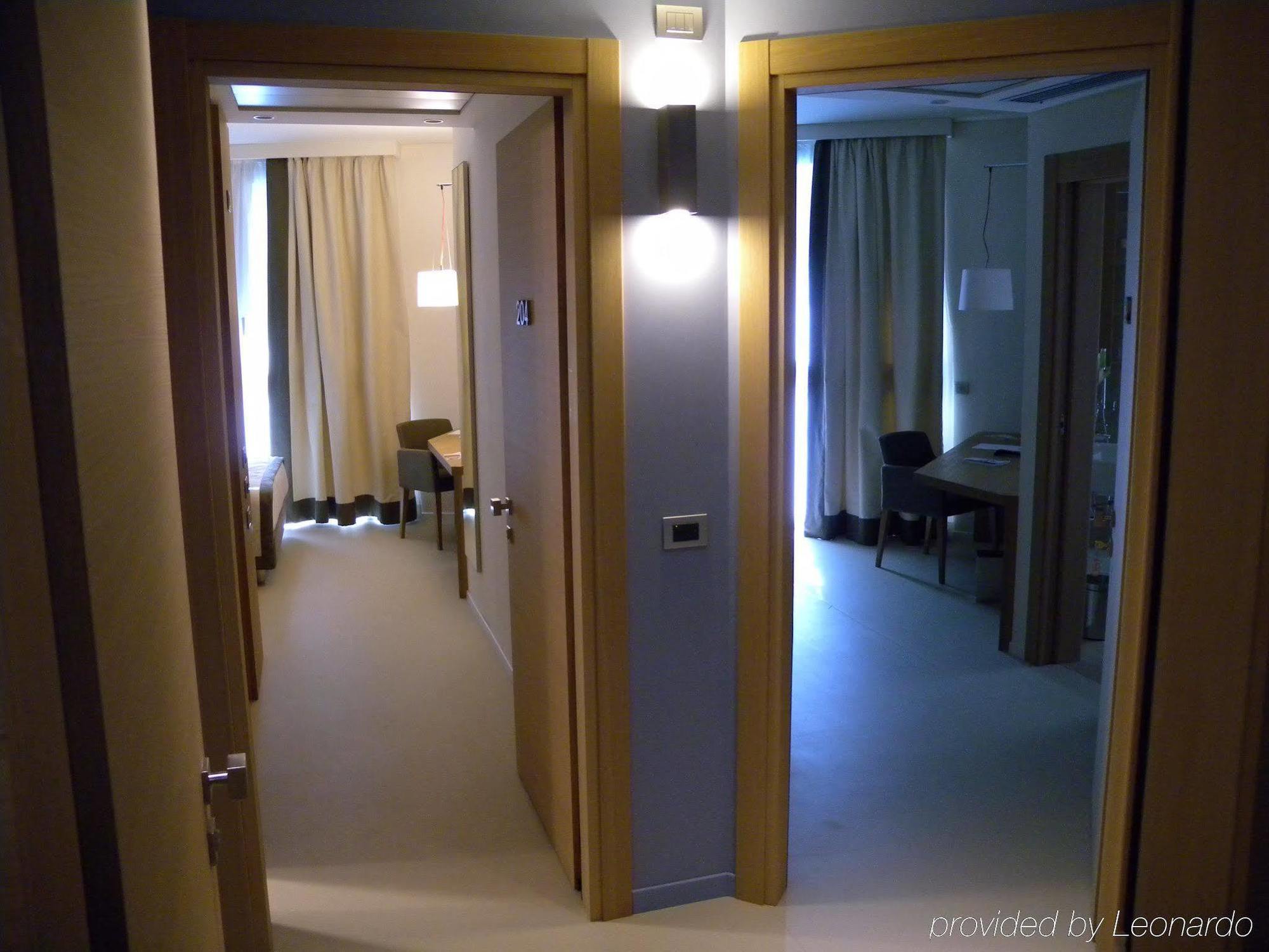 Hsm Hotel San Martino Garbagnate Monastero Номер фото
